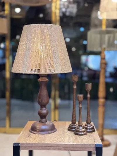 آباژور رومیزی چوبی مدل کلاسیک